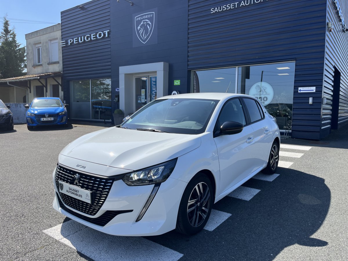 Peugeot 208 (2)